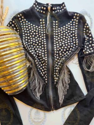 Chamarra de estoperoles