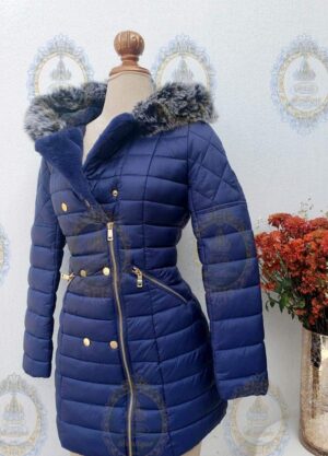 II CHAMARRA LARGA CON BOTONES