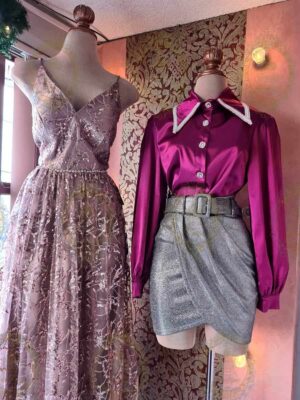 camisa satin cuello perlas