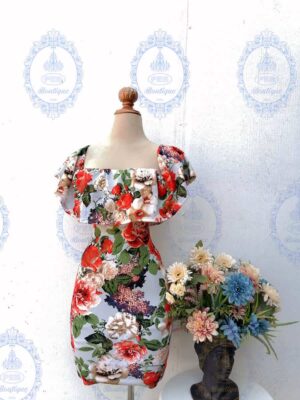 II VETIDO CORTO DE FLORES