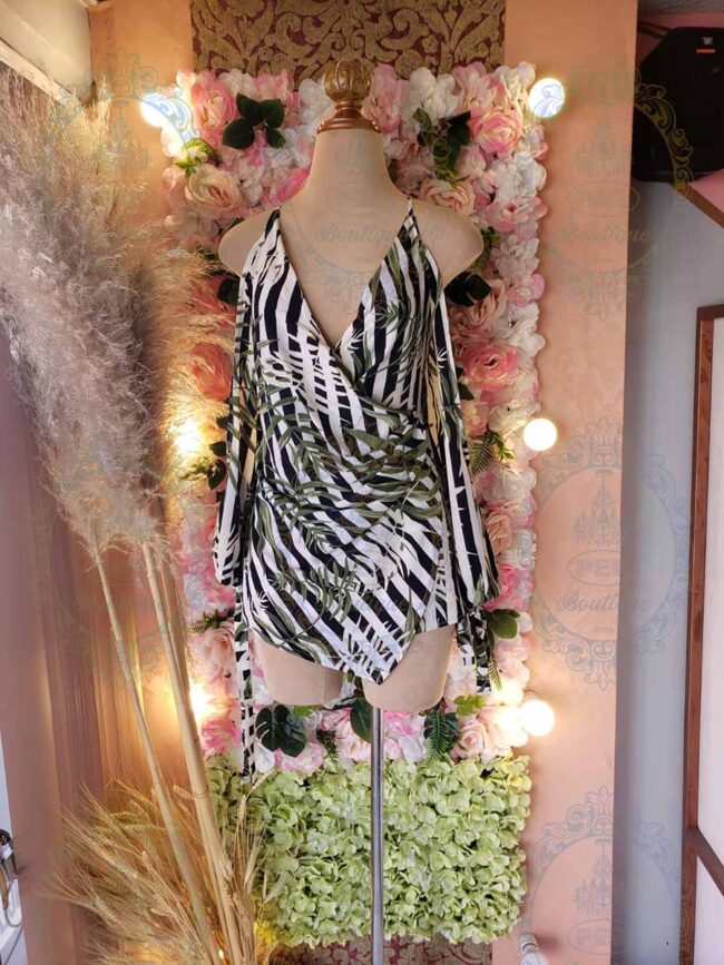 jumpsuit corto hombros abiertos