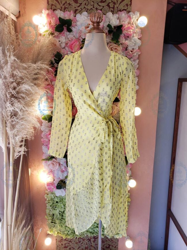 vestido transparencia puntos