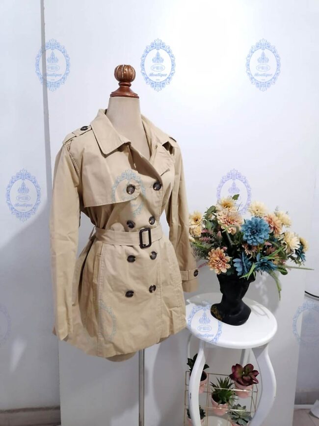 gabardina lisa botones