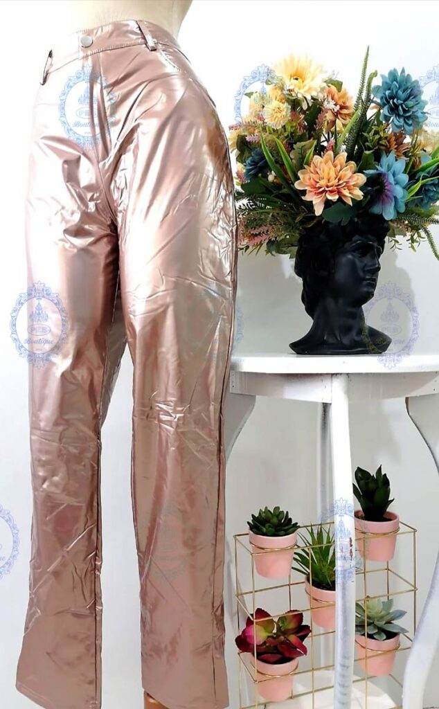 pantalon liso brilloso